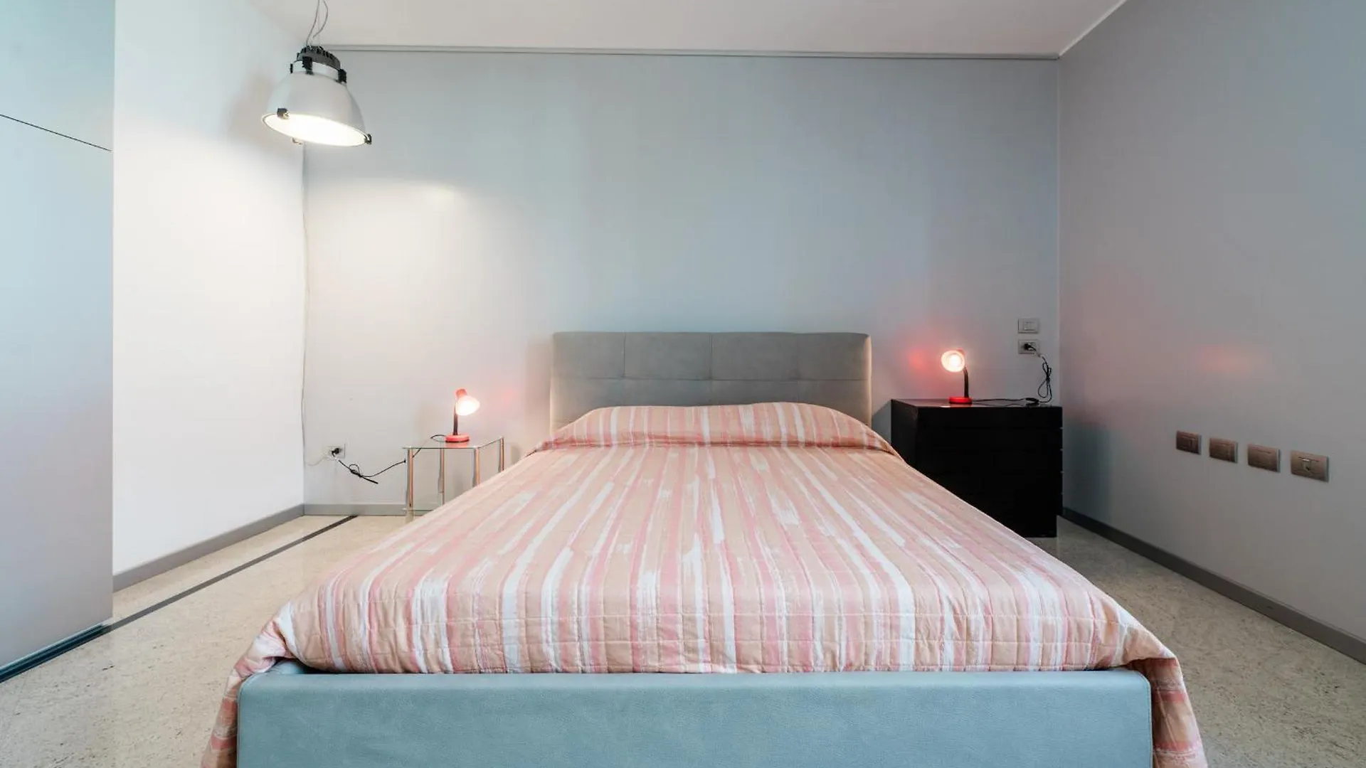 P&P Luxury Apartment Bergamo Italy