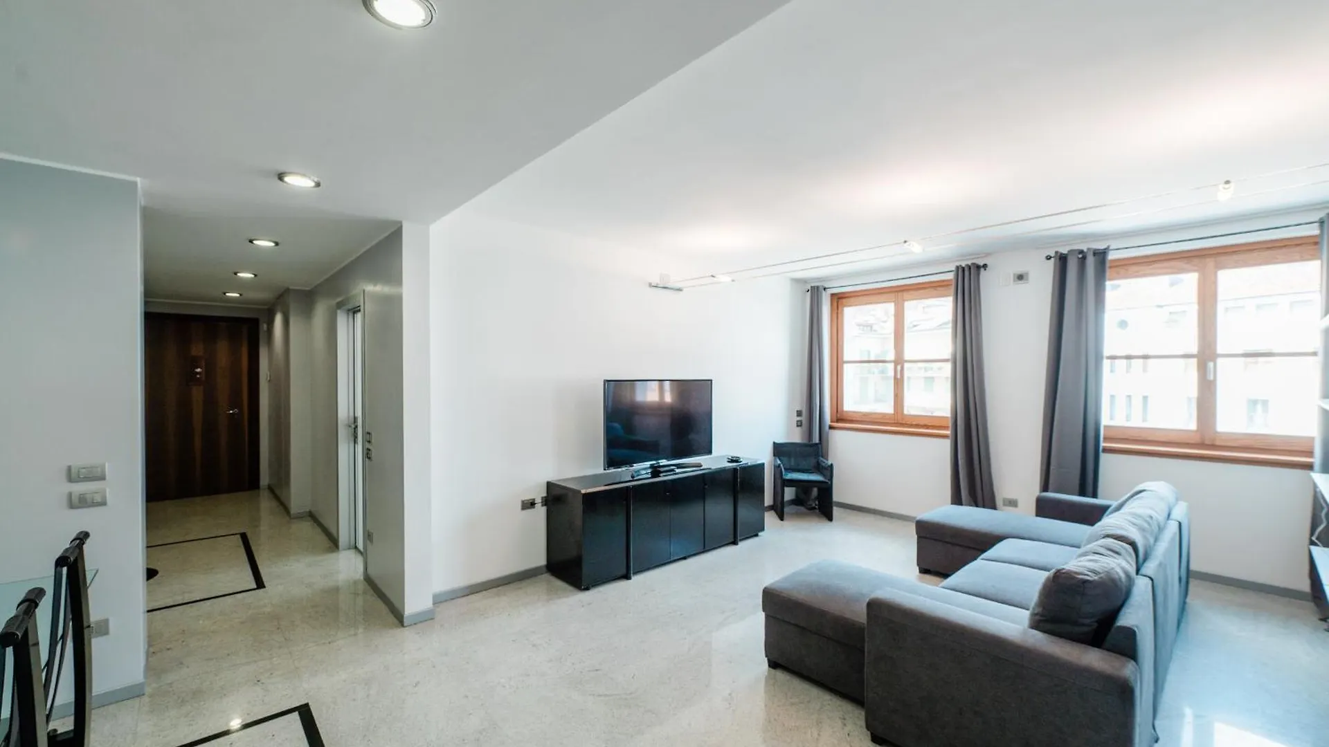 P&P Luxury Apartment location
